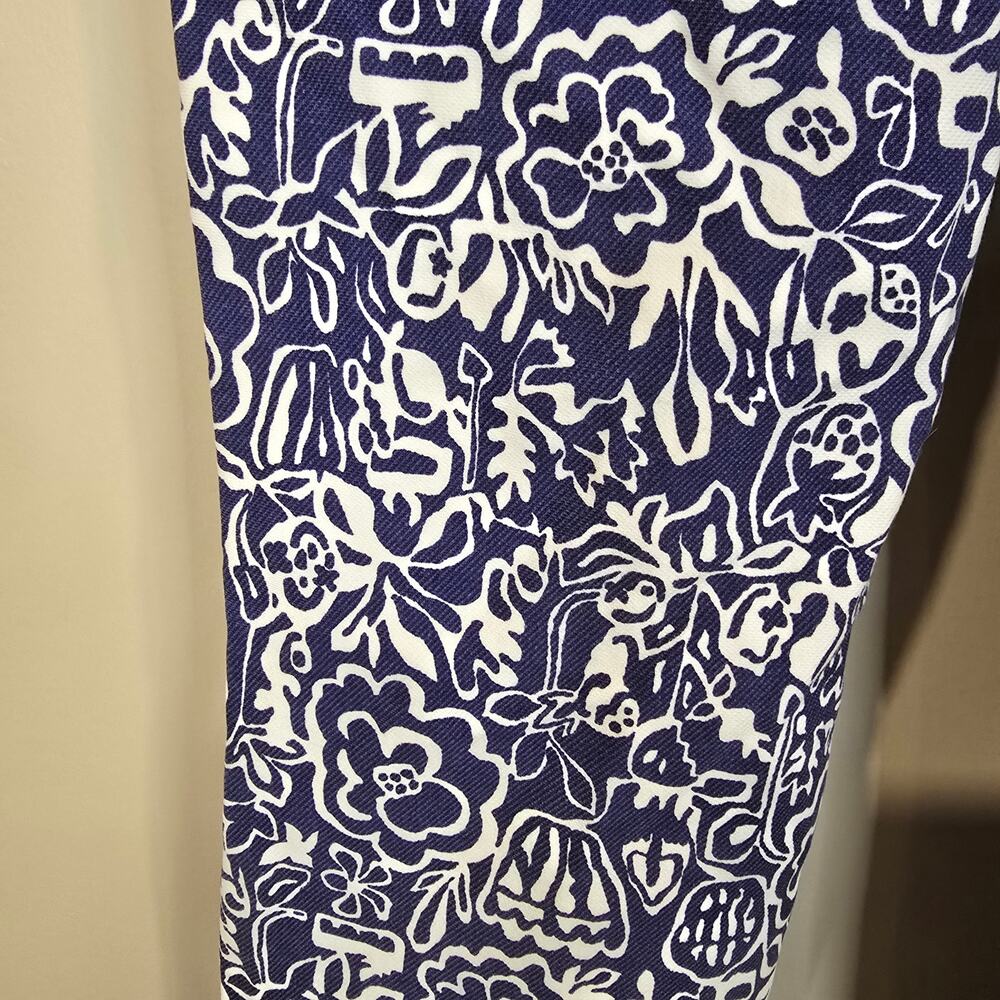 Women's J. McLaughlin Blue White Floral Jeans | Size 4 - Picture 7 of 10
